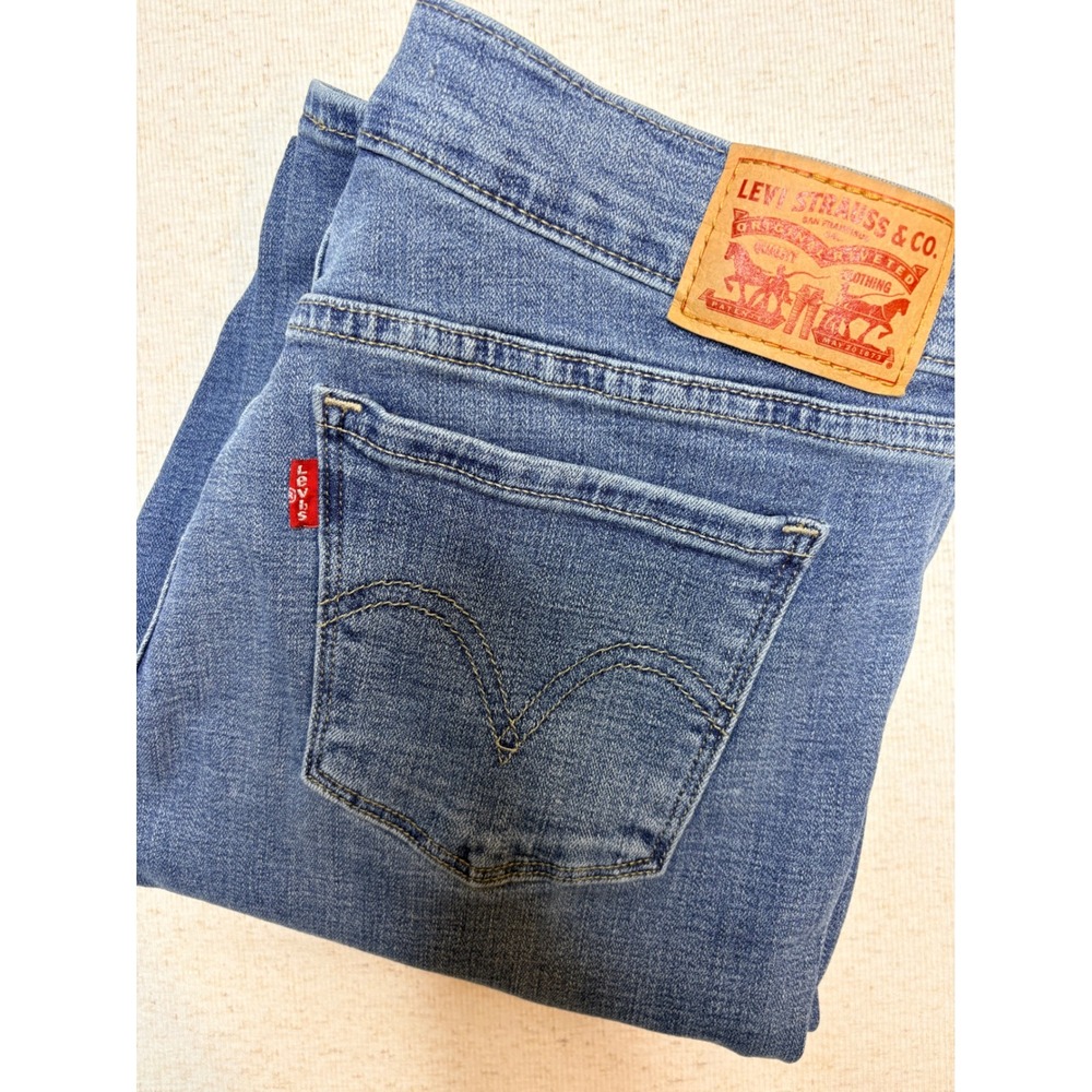 Levis 505 Straight Leg Jeans Womens‎ 4 Medium Wash Blue Denim W27 L32 WaterLess